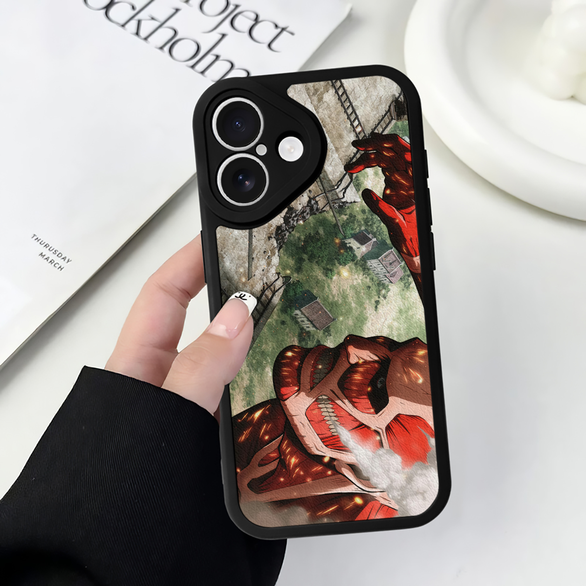 （画像用） 進撃の巨人 Attack on Titan 【iPhone 16シリーズ対応】シリコンスマホケース（レザー調） 材質：シリコン